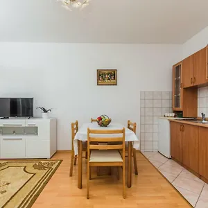 Karalic Apartman Crikvenica